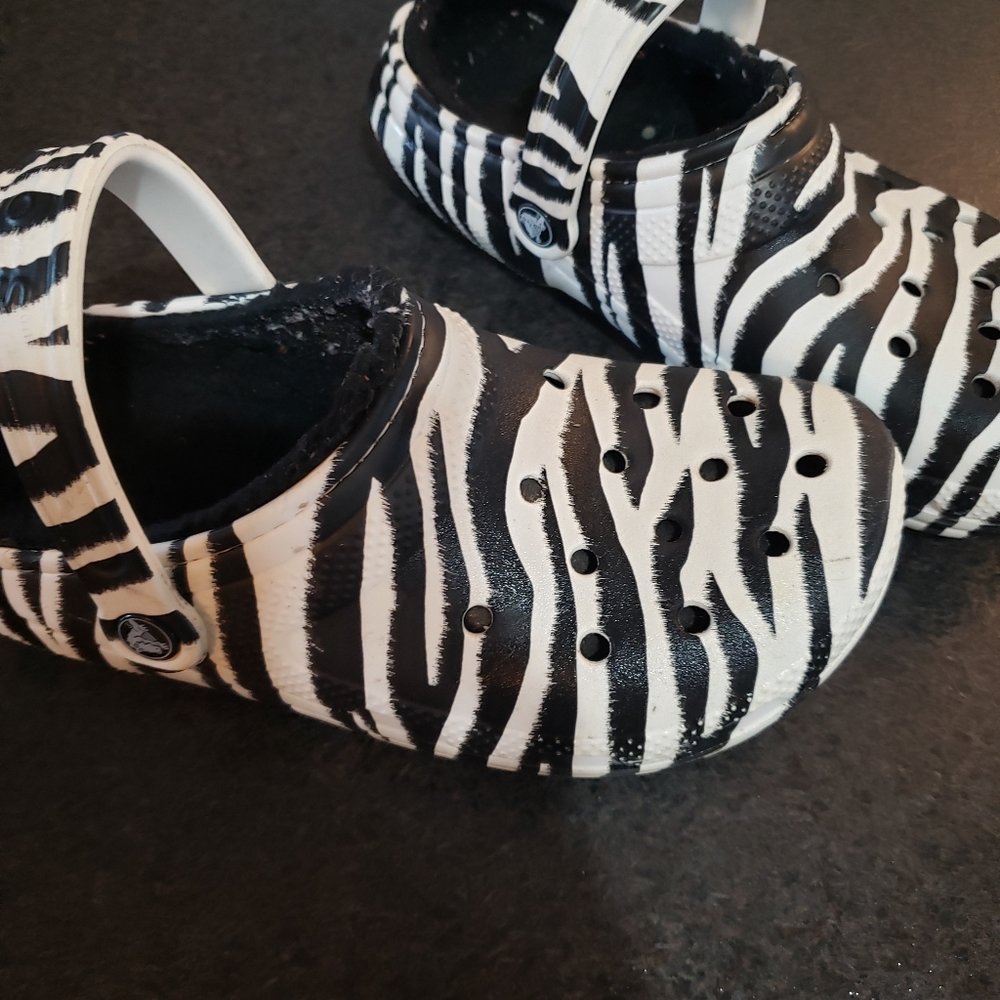 Womens crocs, size 9